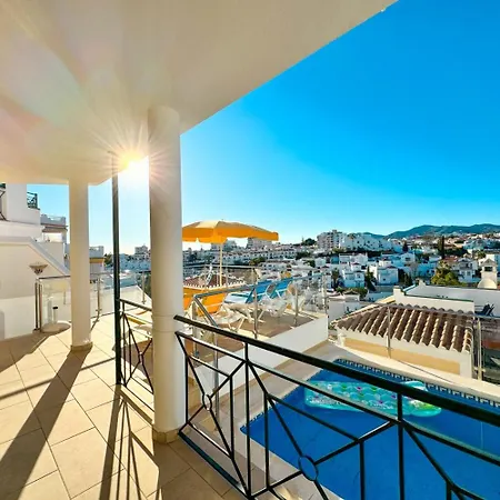 Villa 3 Bed 400m From Burriana Beach, Private Pool Nerja