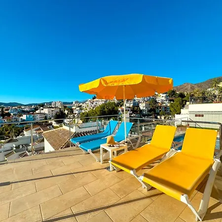 Villa 3 Bed 400m From Burriana Beach, Private Pool Nerja