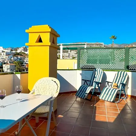 Villa 3 Bed 400m From Burriana Beach, Private Pool Nerja